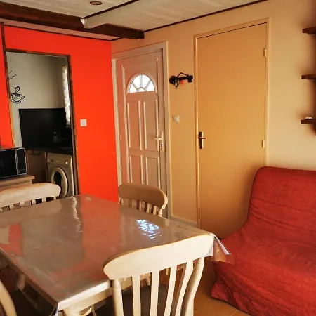 Maison De Holiday home